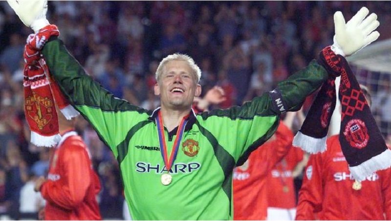 Thủ môn huyền thoại Peter Schmeichel Thủ môn huyền thoại Peter Schmeichel