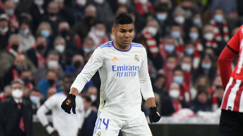 Casemiro mang áo số 16 ở Real Madrid và thi đấu rất thành công