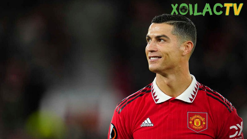 Cristiano Ronaldo là lựa chọn không phải bàn cãi trong đội hình MU mạnh nhất